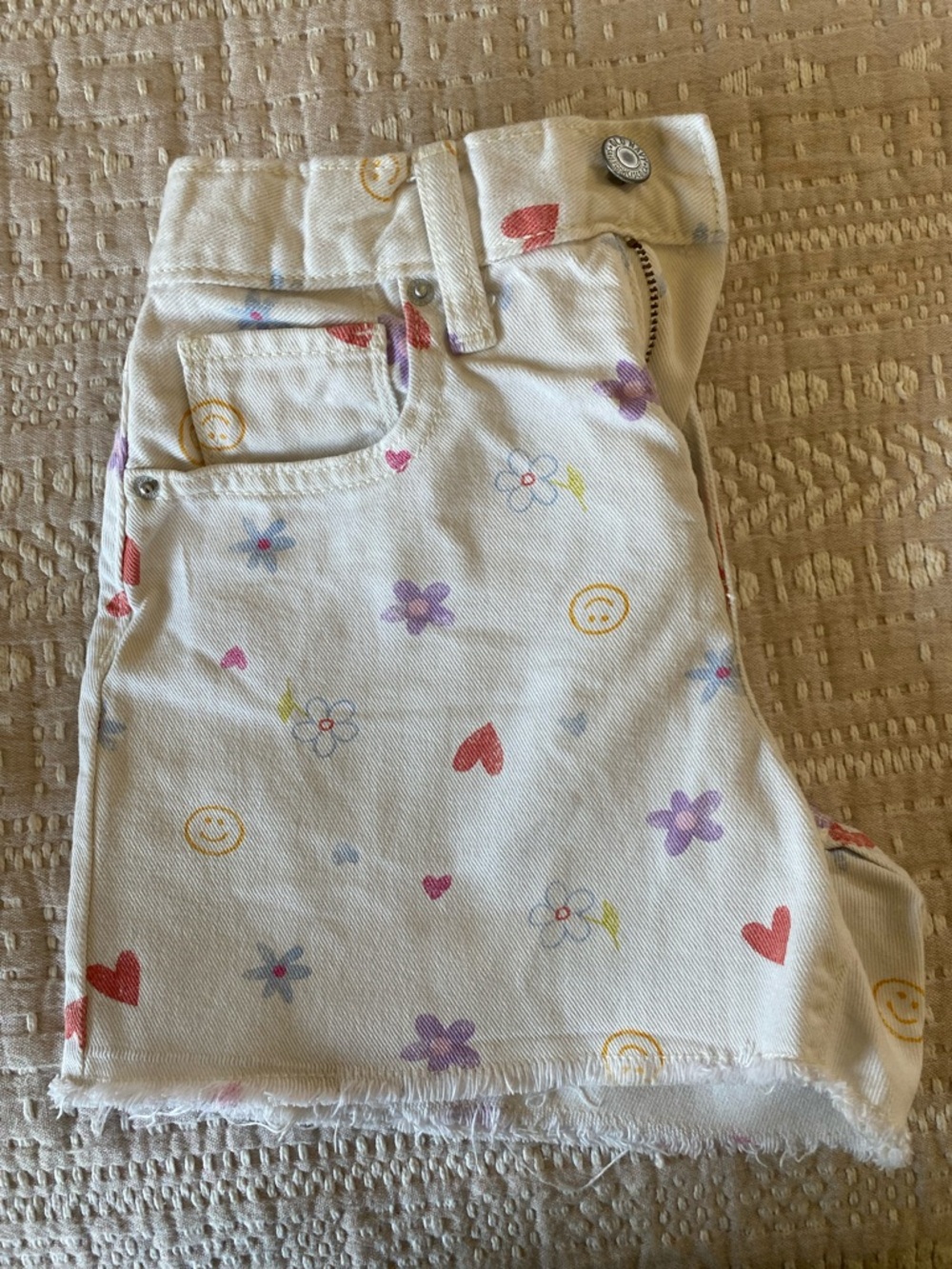 Old Navy Girls White Floral & Heart Print Denim Shorts